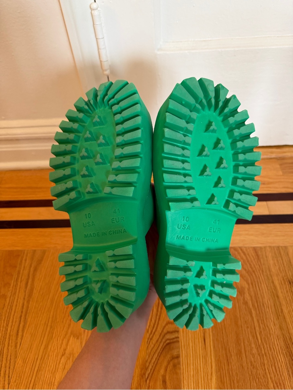 JEFFREY CAMPBELL GREEN PLATFORM CLOGS - Picture 6 of 7